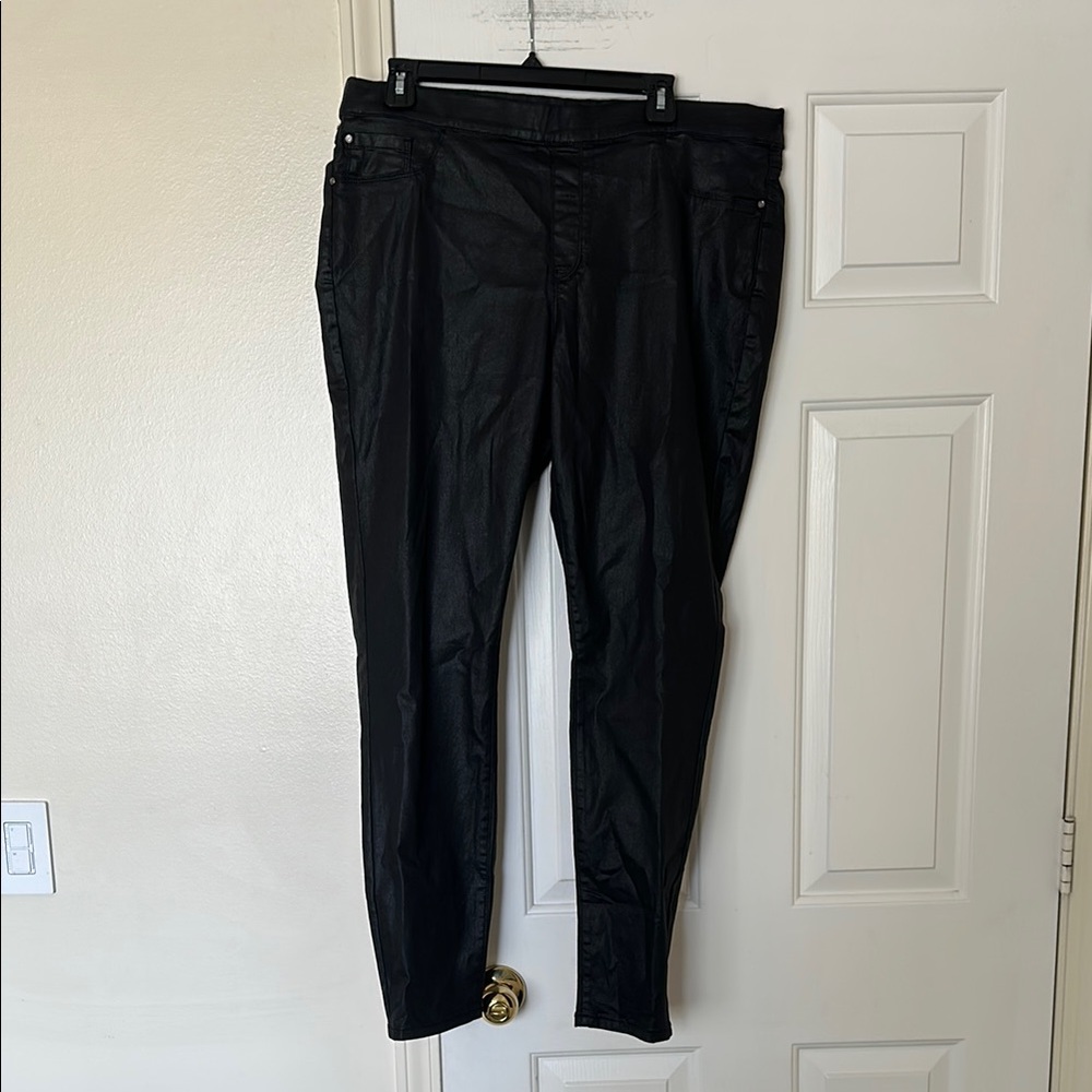 Women's Black Pants